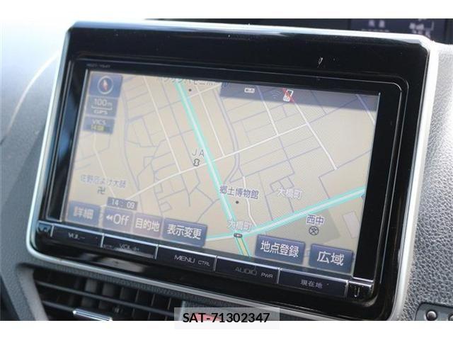 Toyota VOXY 2016-08 7621227-2
