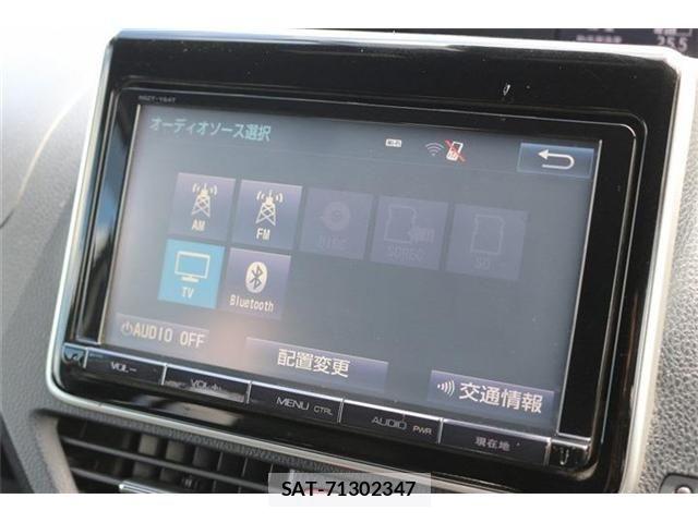 Toyota VOXY 2016-08 7621227-4