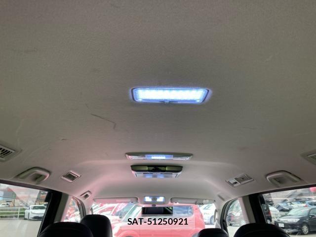 Toyota VOXY 2013-07 7621241-9
