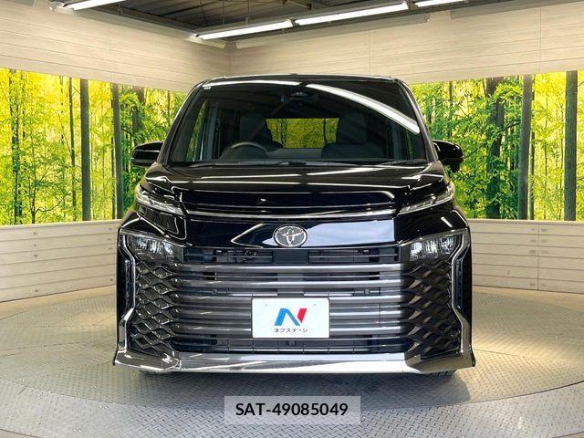 Toyota VOXY 2024-12 7621176-14