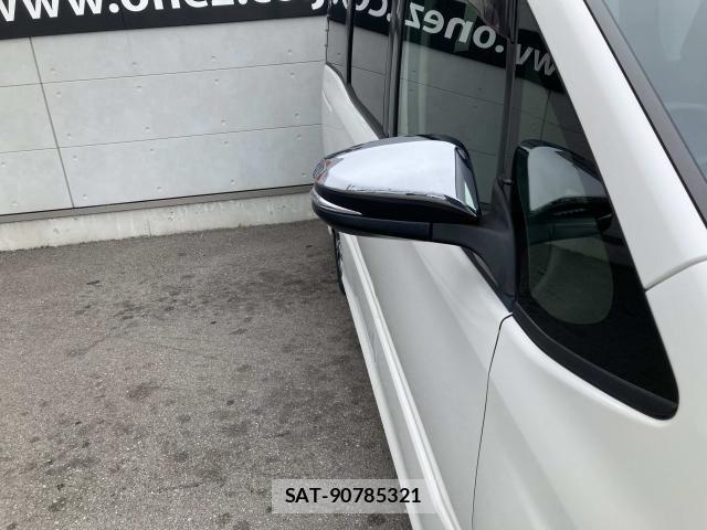 Toyota VOXY 2015-09 7621223-13