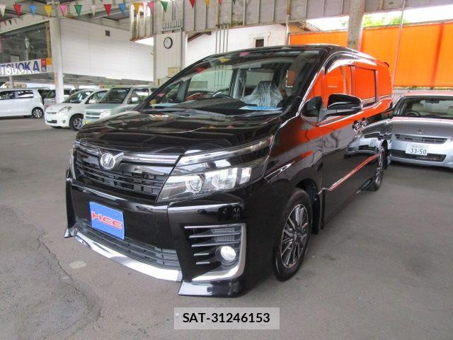 Toyota VOXY 2014-06 7621234-0