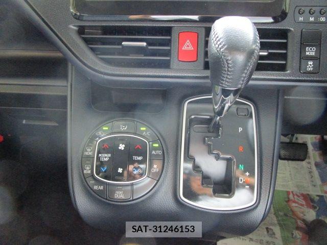Toyota VOXY 2014-06 7621234-11