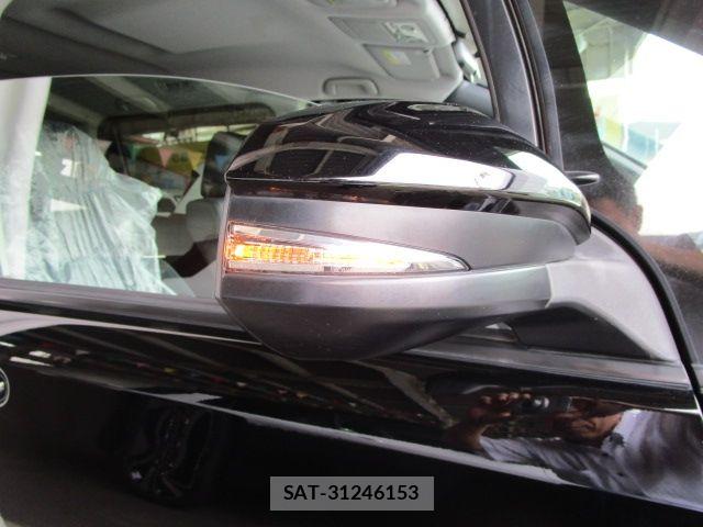 Toyota VOXY 2014-06 7621234-16