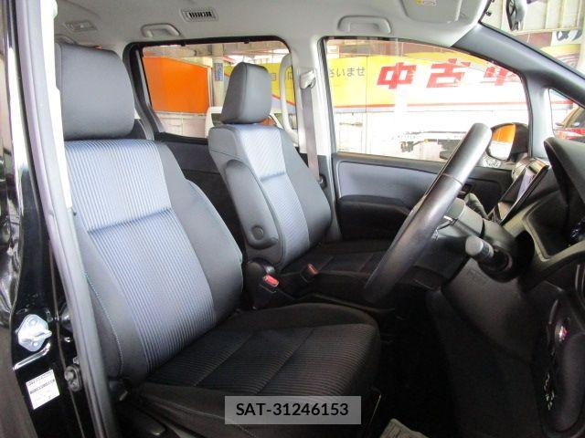 Toyota VOXY 2014-06 7621234-4