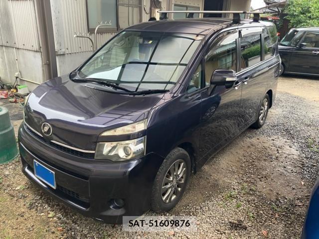Toyota VOXY 2010-08 7621255-0