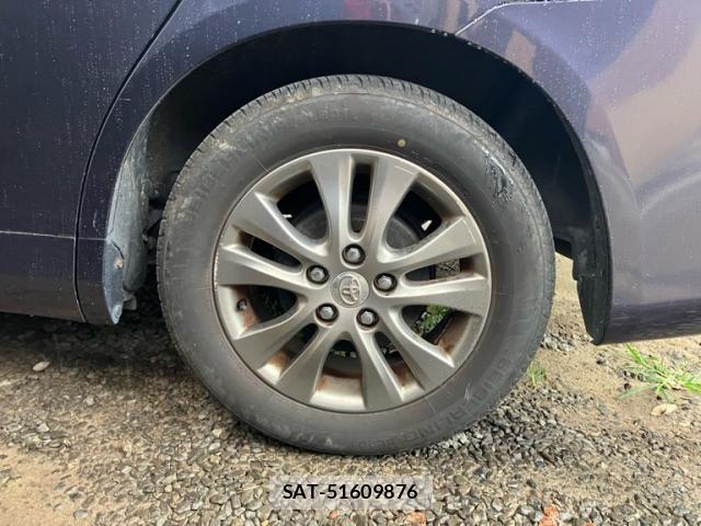 Toyota VOXY 2010-08 7621255-7