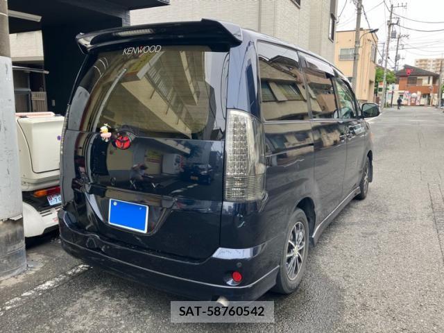 Toyota VOXY 2004-11 7621256-1