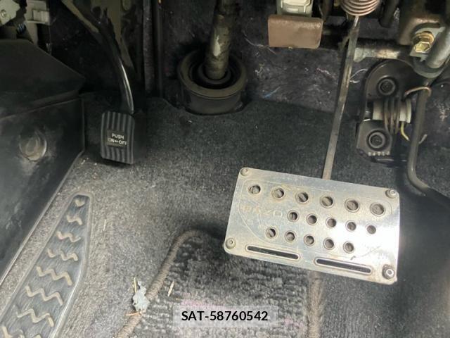 Toyota VOXY 2004-11 7621256-26