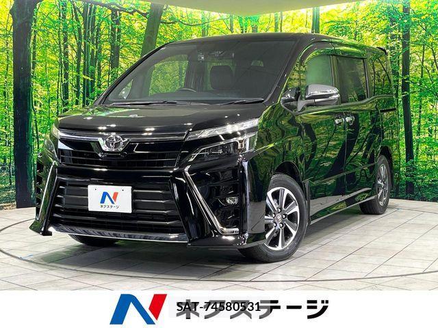 Toyota VOXY 2018-03 7621218-0