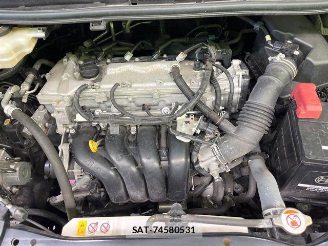 Toyota VOXY 2018-03 7621218-17