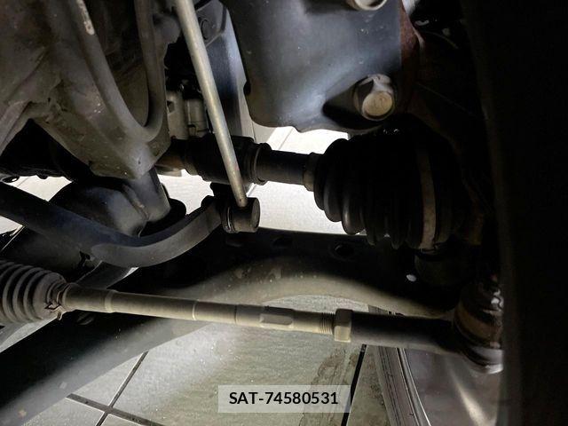 Toyota VOXY 2018-03 7621218-19