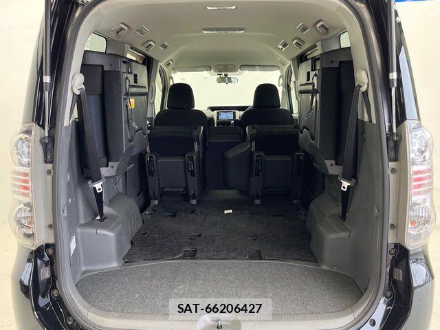 Toyota VOXY 2007-10 7621240-9