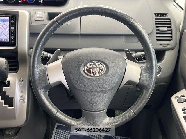 Toyota VOXY 2007-10 7621240-10