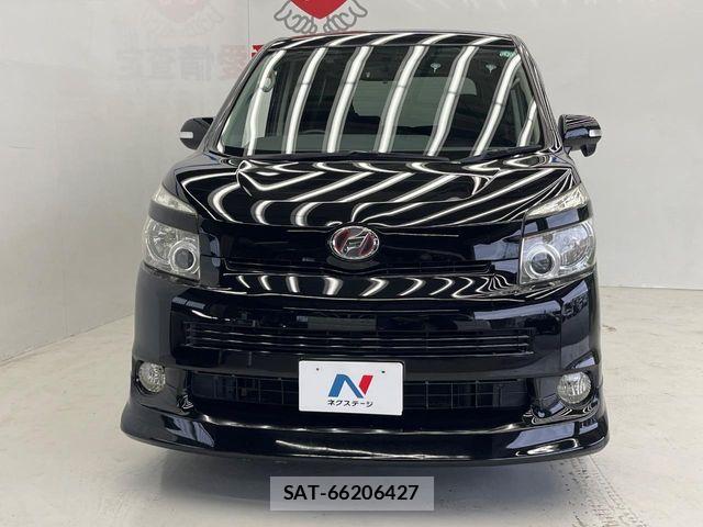 Toyota VOXY 2007-10 7621240-13