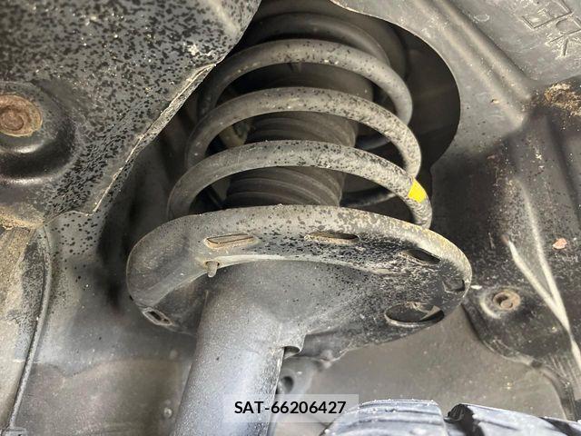 Toyota VOXY 2007-10 7621240-19