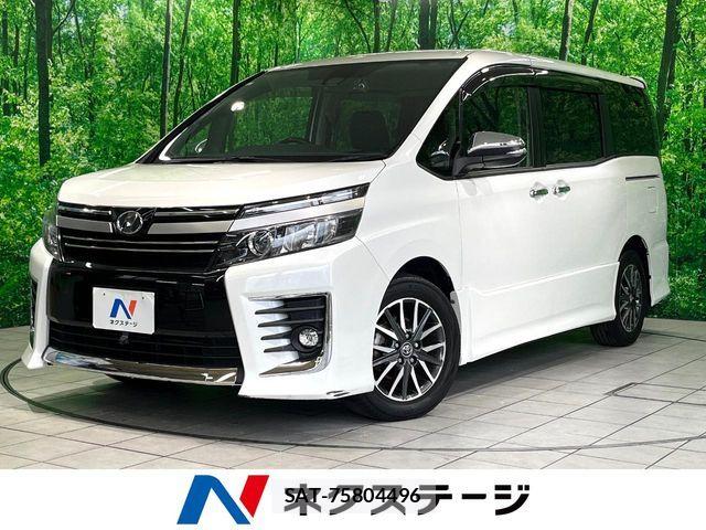 Toyota VOXY 2017-06 7621228-0