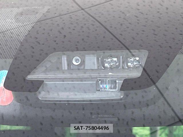 Toyota VOXY 2017-06 7621228-8