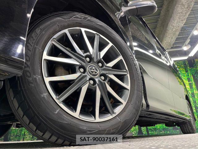 Toyota VOXY 2016-10 7621211-13