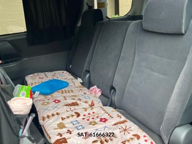 Toyota VOXY 2009-12 7621253-9