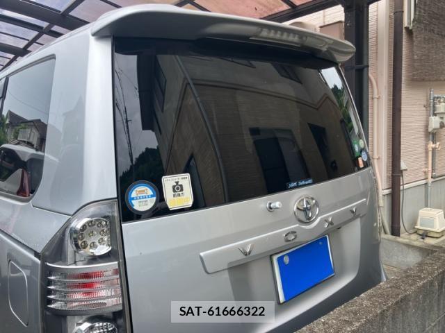 Toyota VOXY 2009-12 7621253-2