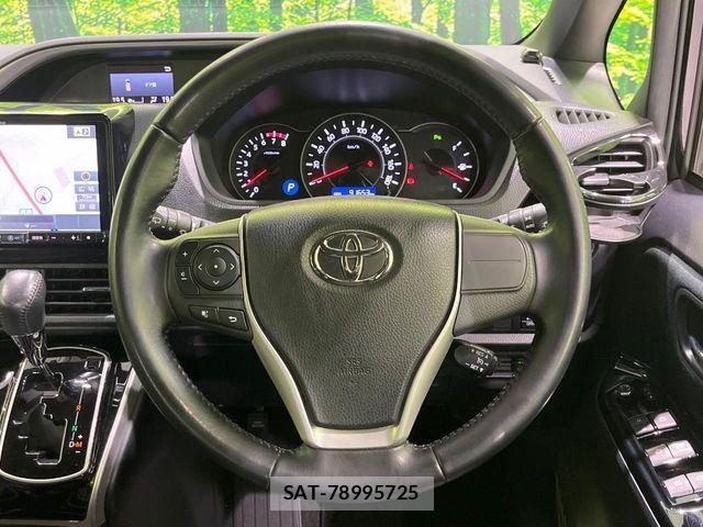 Toyota VOXY 2019-06 7621204-11