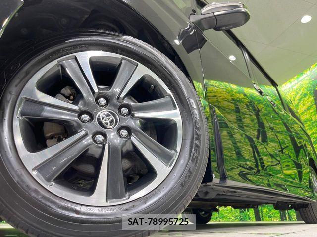 Toyota VOXY 2019-06 7621204-13