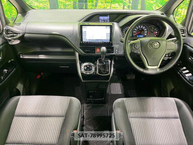 Toyota VOXY 2019-06 7621204-1