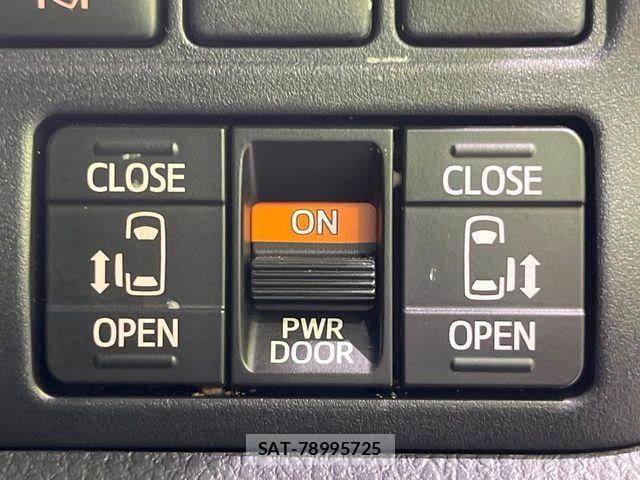 Toyota VOXY 2019-06 7621204-6