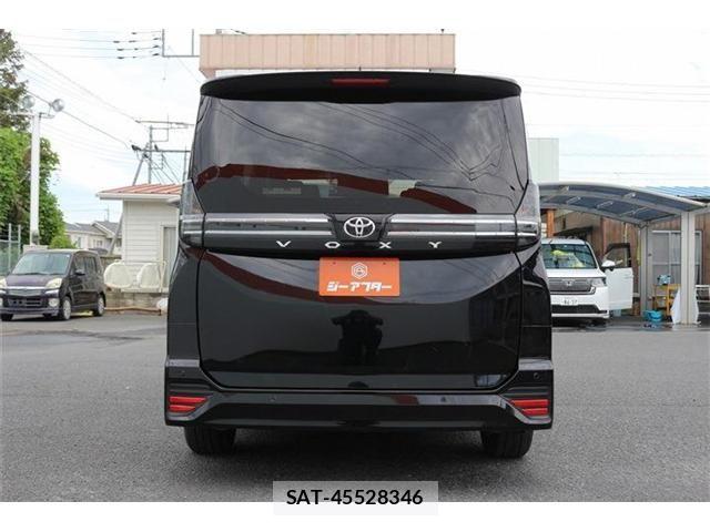 Toyota VOXY 2023-05 7621189-9