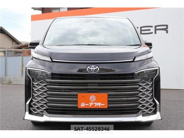Toyota VOXY 2023-05 7621189-7