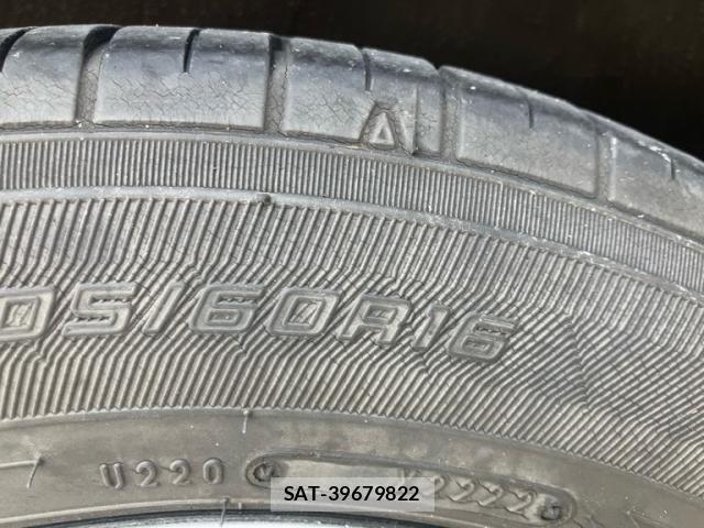 Toyota VOXY 2010-04 7621258-10