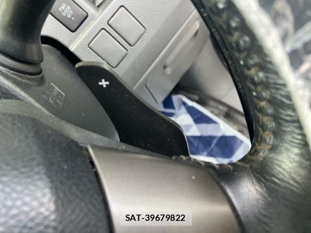 Toyota VOXY 2010-04 7621258-15