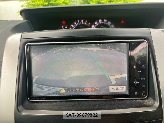 Toyota VOXY 2010-04 7621258-23