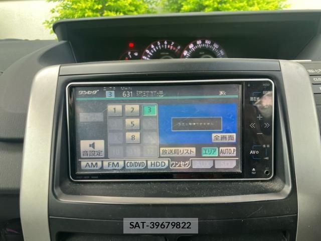 Toyota VOXY 2010-04 7621258-24