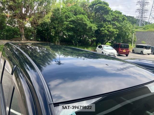 Toyota VOXY 2010-04 7621258-2