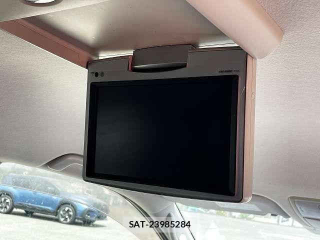 Toyota VOXY 2011-12 7621244-8