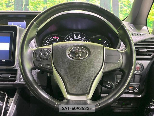 Toyota VOXY 2021-06 7621185-11