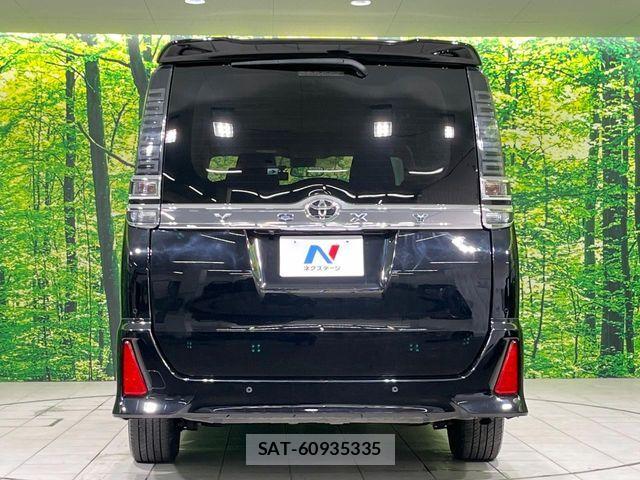 Toyota VOXY 2021-06 7621185-15
