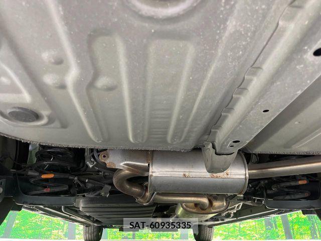 Toyota VOXY 2021-06 7621185-18