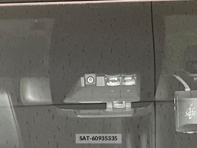 Toyota VOXY 2021-06 7621185-2