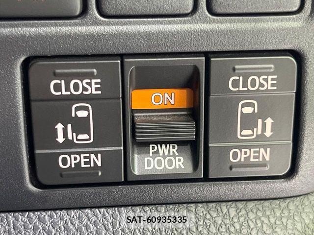 Toyota VOXY 2021-06 7621185-5