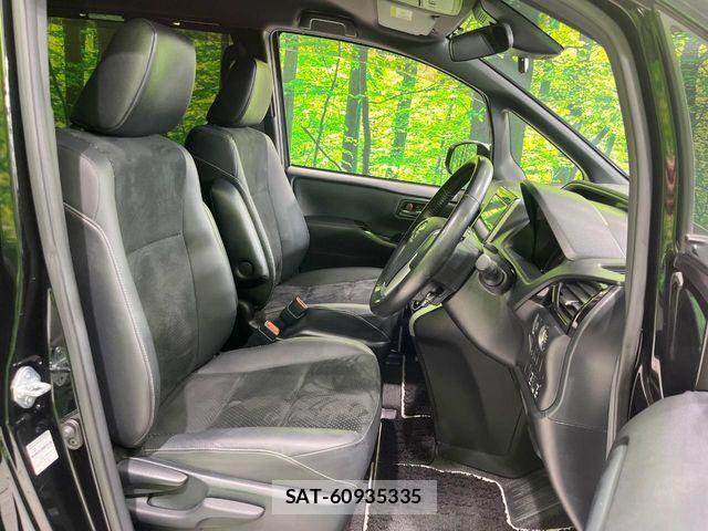 Toyota VOXY 2021-06 7621185-7