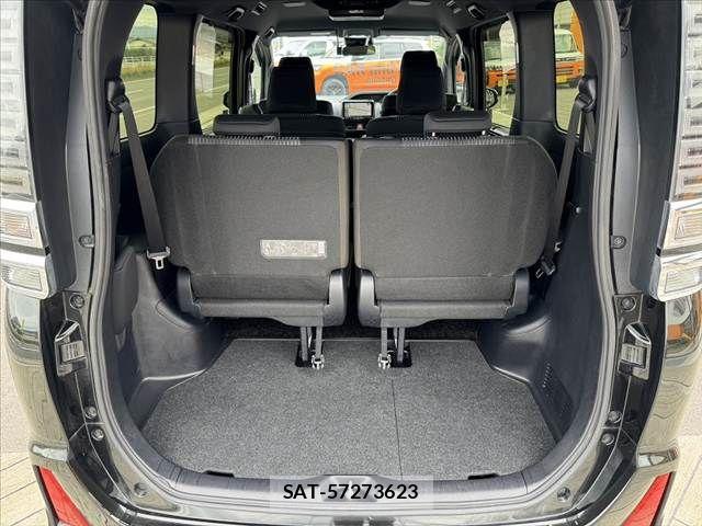 Toyota VOXY 2019-08 7621196-21