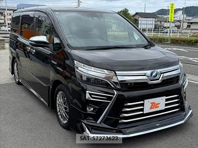 Toyota VOXY 2019-08 7621196-7