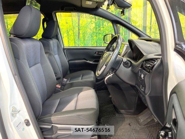 Toyota VOXY 2018-02 7621195-7