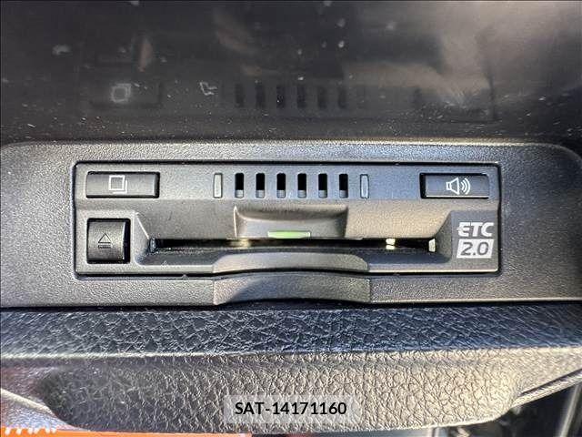 Toyota VOXY 2021-02 7621192-21