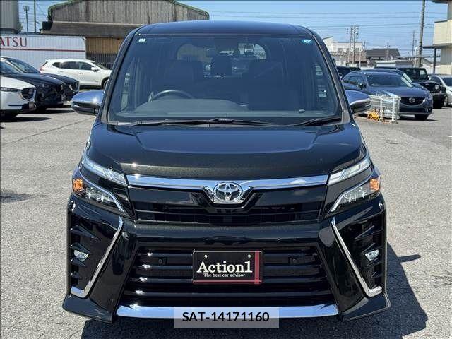 Toyota VOXY 2021-02 7621192-2