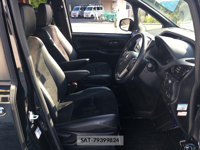 Toyota VOXY 2021-03 7621207-17