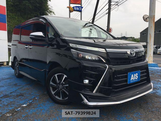 Toyota VOXY 2021-03 7621207-5